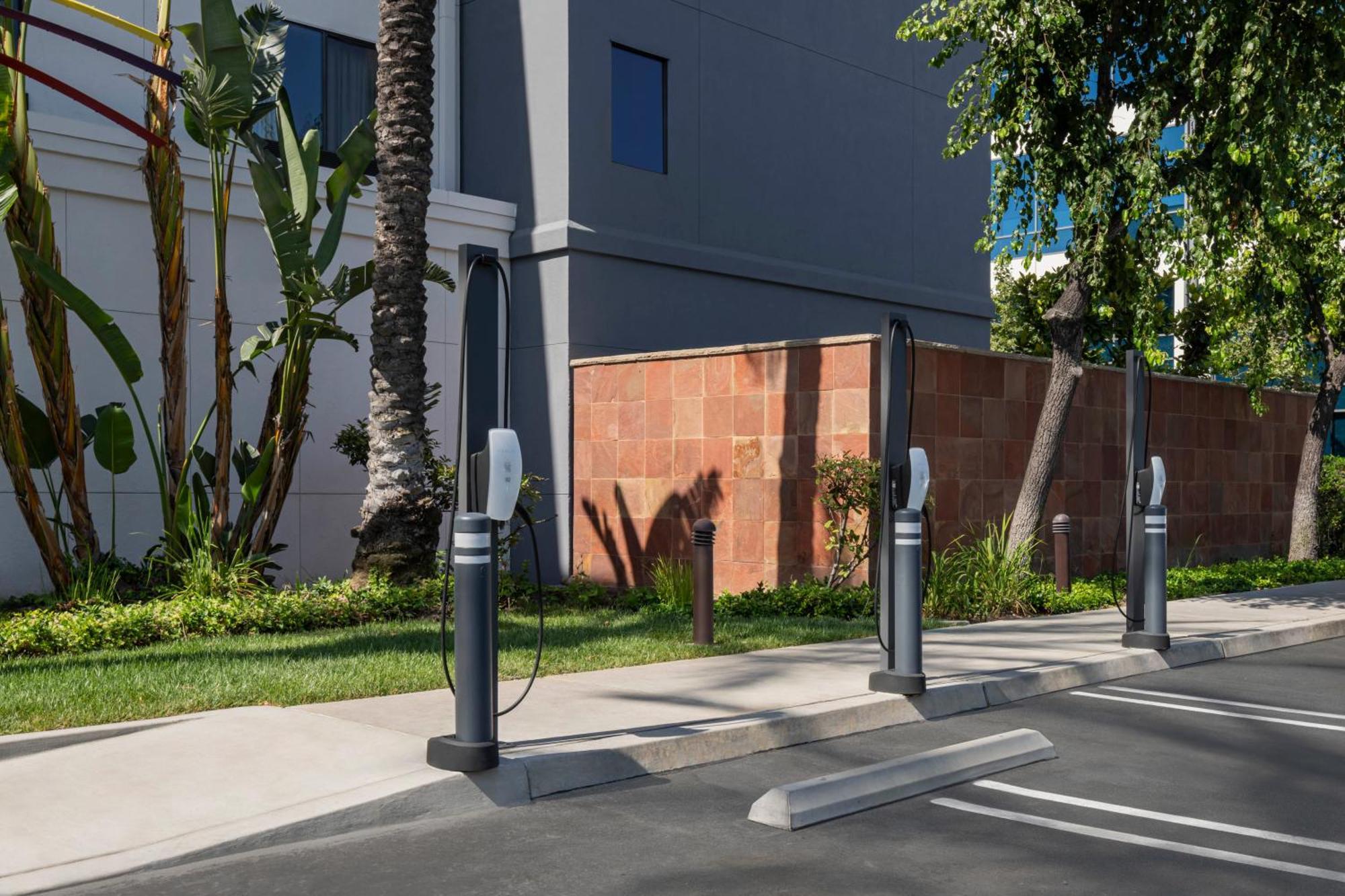 Courtyard Los Angeles Burbank Airport Экстерьер фото
