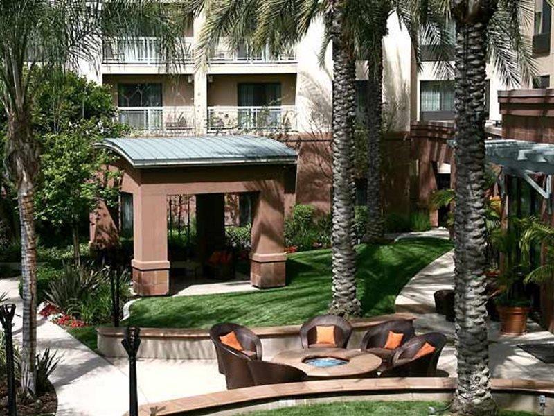 Courtyard Los Angeles Burbank Airport Экстерьер фото