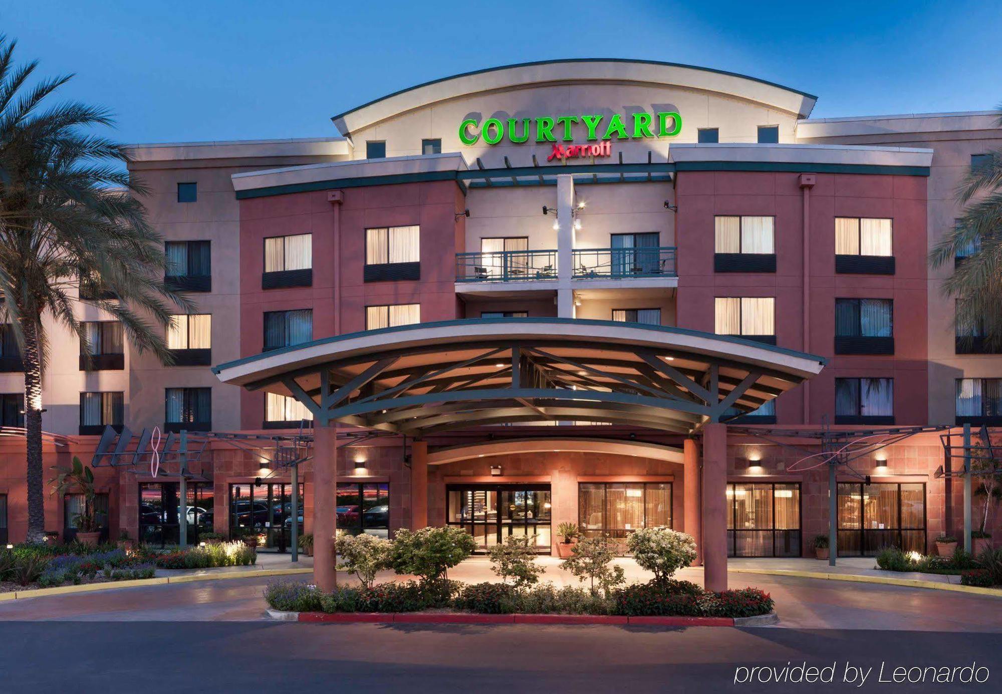 Courtyard Los Angeles Burbank Airport Экстерьер фото