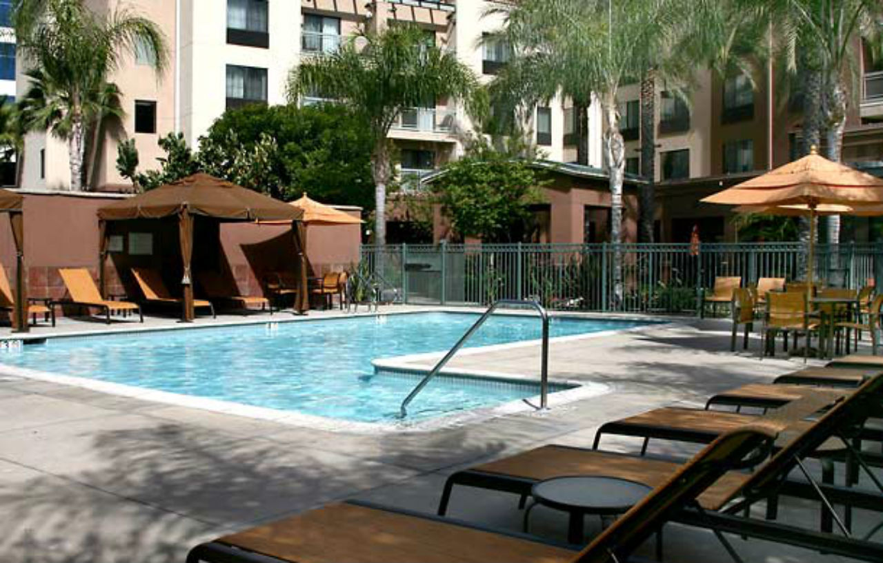 Courtyard Los Angeles Burbank Airport Экстерьер фото